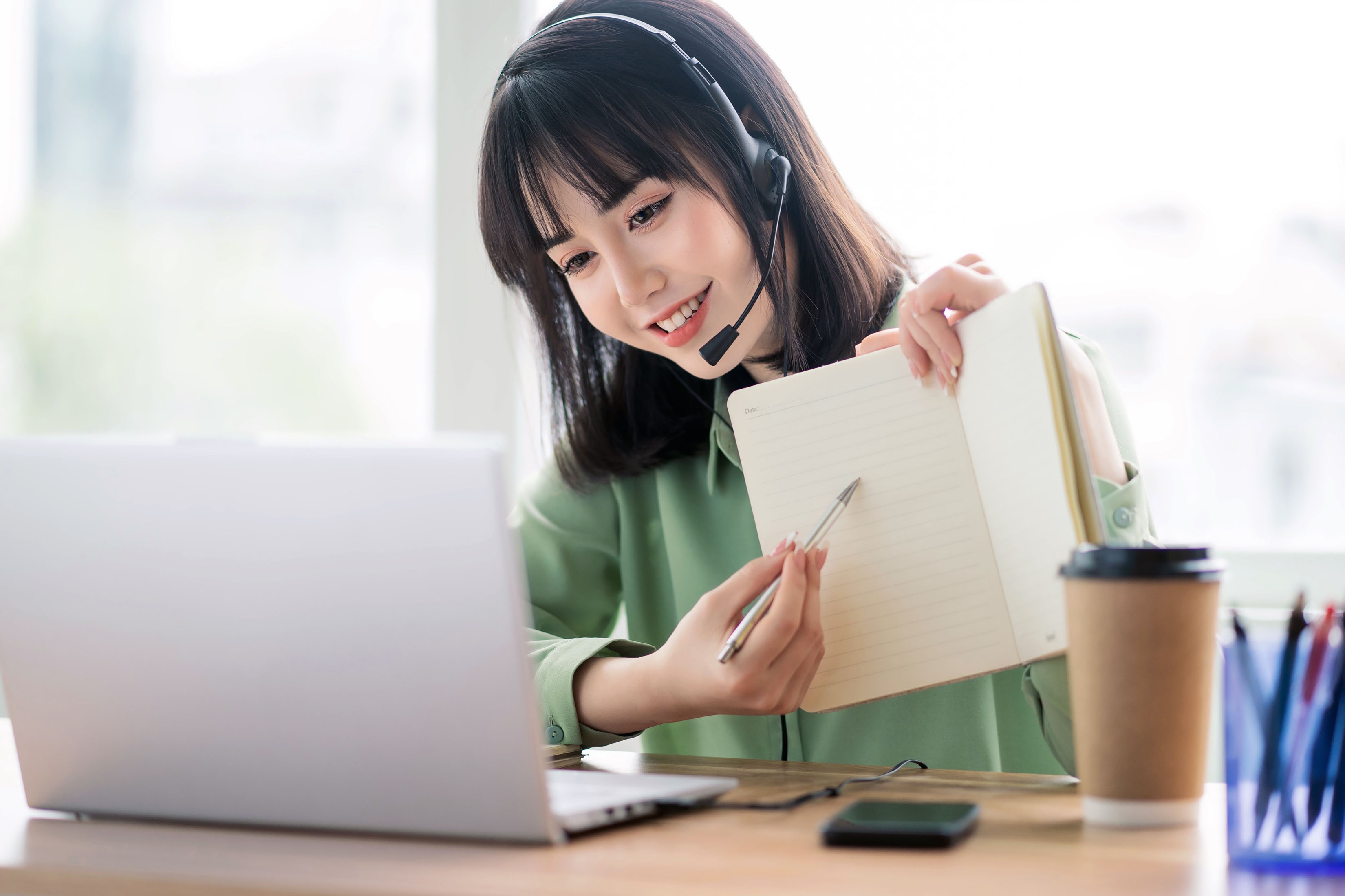 英语人机对话：新时代的语言交流革命
